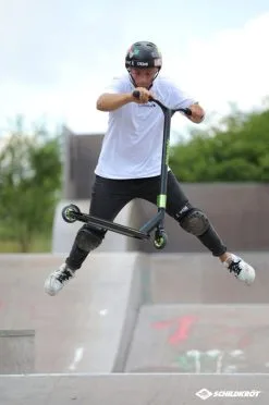 Schildkröt® Stunt Scooter Kickless Forest 24 Schildkröt® Stunt Scooter Kickless Forest -Freizeitspiele Verkaufsgeschäft D3244 B04 ecommerce