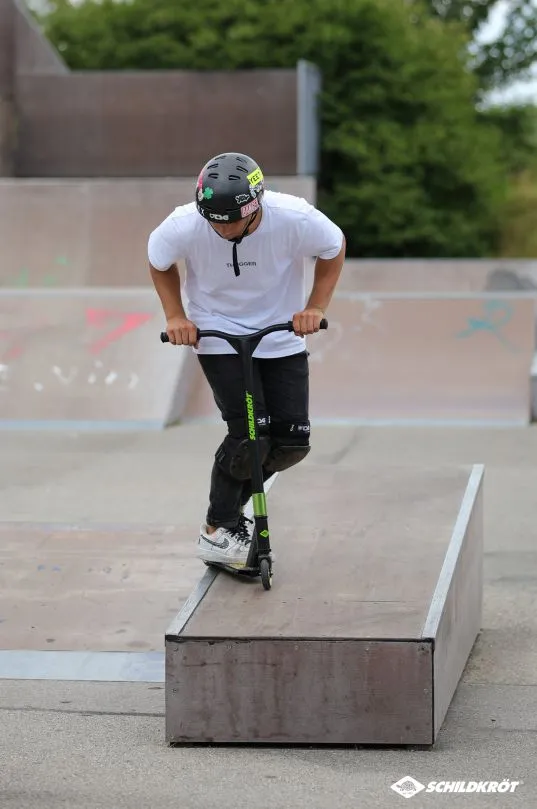 Schildkröt® Stunt Scooter Kickless Forest 14 Schildkröt® Stunt Scooter Kickless Forest – Bild 12